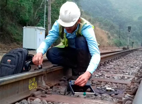 Inspeção de Trilhos e Soldas Aluminotermicas